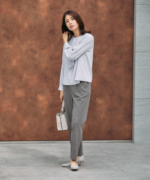 GLOBAL WORK（グローバルワーク）の「キレイつづくボウタイ風ブラウス/581015（シャツ/ブラウス・レディース・オフホワイト/グレイッシュベージュ/サックスブルー/ラベンダー・SMALL/MEDIUM/LARGE/X-LARGE）」の12枚目の写真