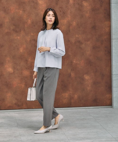 GLOBAL WORK（グローバルワーク）の「キレイつづくボウタイ風ブラウス/581015（シャツ/ブラウス・レディース・オフホワイト/グレイッシュベージュ/サックスブルー/ラベンダー・SMALL/MEDIUM/LARGE/X-LARGE）」の14枚目の写真