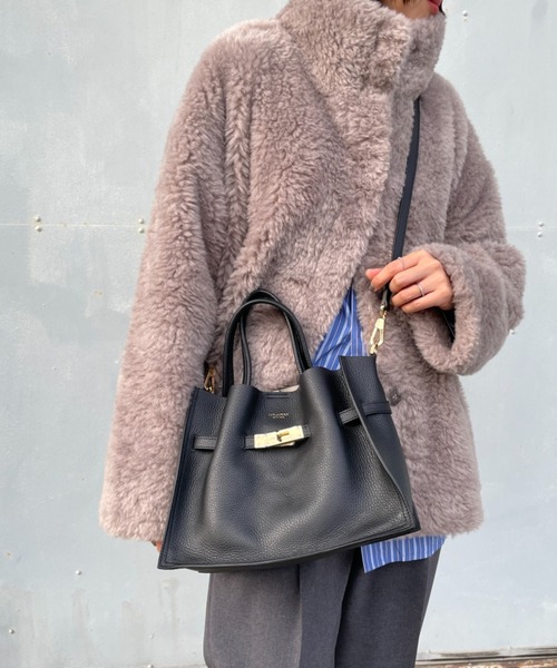 VIOLAd'ORO（ヴィオラドーロ）の「[VIOLAd’ORO / ヴィオラドーロ] TRERO イタリアンレザー2WAYバッグ（トートバッグ・レディース・ブラック・ONE SIZE）」の15枚目の写真