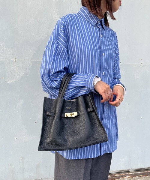 VIOLAd'ORO（ヴィオラドーロ）の「[VIOLAd’ORO / ヴィオラドーロ] TRERO イタリアンレザー2WAYバッグ（トートバッグ・レディース・ブラック・ONE SIZE）」の17枚目の写真