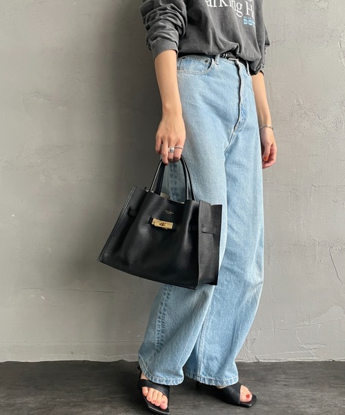 VIOLAd'ORO（ヴィオラドーロ）の「[VIOLAd’ORO / ヴィオラドーロ] TRERO イタリアンレザー2WAYバッグ（トートバッグ・レディース・ブラック・ONE SIZE）」の5枚目の写真