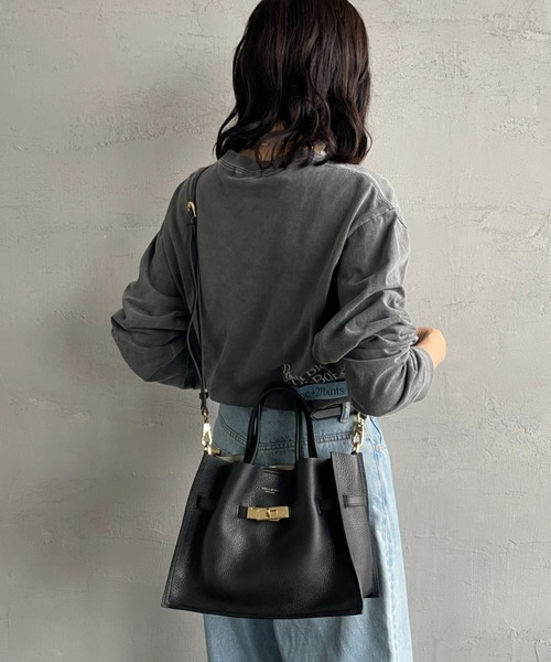 VIOLAd'ORO（ヴィオラドーロ）の「[VIOLAd’ORO / ヴィオラドーロ] TRERO イタリアンレザー2WAYバッグ（トートバッグ・レディース・ブラック・ONE SIZE）」の10枚目の写真