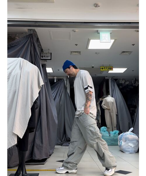 NOT4NERD(ノットフォーナード)の「Parachute Nylon Cargo Pants - Light Grey(スウェットパンツ・レディース・その他・LARGE/MEDIUM/X-LARGE)」の5枚目の写真