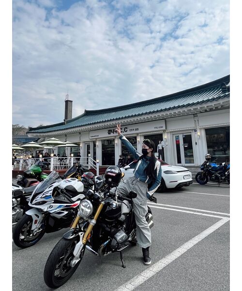 NOT4NERD(ノットフォーナード)の「Parachute Nylon Cargo Pants - Light Grey(スウェットパンツ・レディース・その他・LARGE/MEDIUM/X-LARGE)」の9枚目の写真