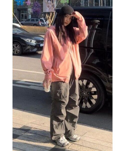 NOT4NERD(ノットフォーナード)の「Parachute Nylon Cargo Pants - Light Grey(スウェットパンツ・レディース・その他・LARGE/MEDIUM/X-LARGE)」の10枚目の写真