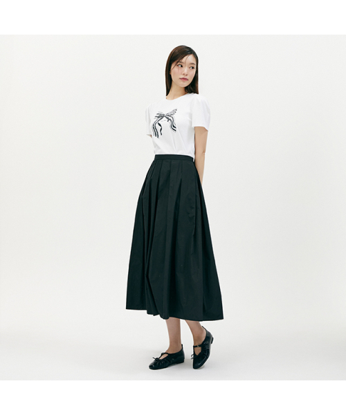 PLASTIC ISLAND(プラスティックアイランド)の「タックボリュームロングスカート PR2WS363(スカート・レディース・ブラック・SMALL/MEDIUM)」の5枚目の写真