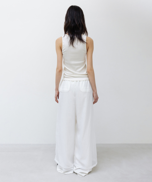 INSILENCE WOMEN(インサイレンスウーマン)の「WスピマコットンUネックスリーブレスIVORY(Tシャツ/カットソー・レディース・その他・SMALL/MEDIUM)」の6枚目の写真