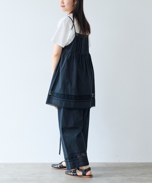 bulle de savon（ビュルデサボン）の「コットン/リネン lace×pin tuck キャミブラウス（シャツ/ブラウス・レディース・ブラック/ホワイト・FREE）」の19枚目の写真