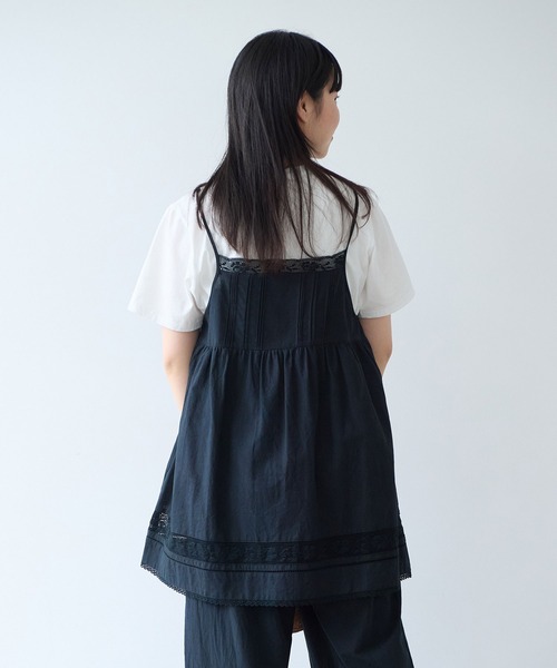 bulle de savon（ビュルデサボン）の「コットン/リネン lace×pin tuck キャミブラウス（シャツ/ブラウス・レディース・ブラック/ホワイト・FREE）」の13枚目の写真