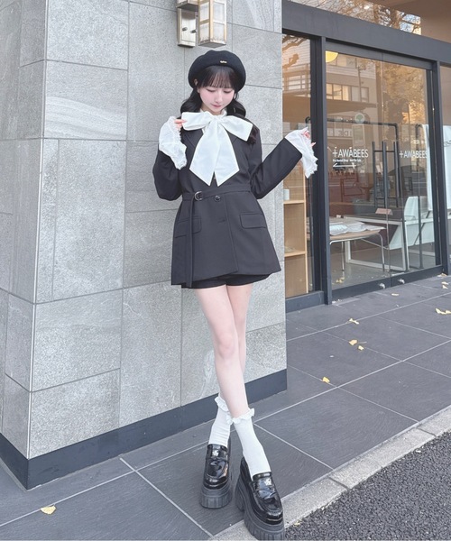 one way（ワンウェイ）の「フリルカフステーラージャケット（テーラードジャケット・レディース・ブラック/ブルー系その他/グレー/グレー系その他・FREE）」の6枚目の写真