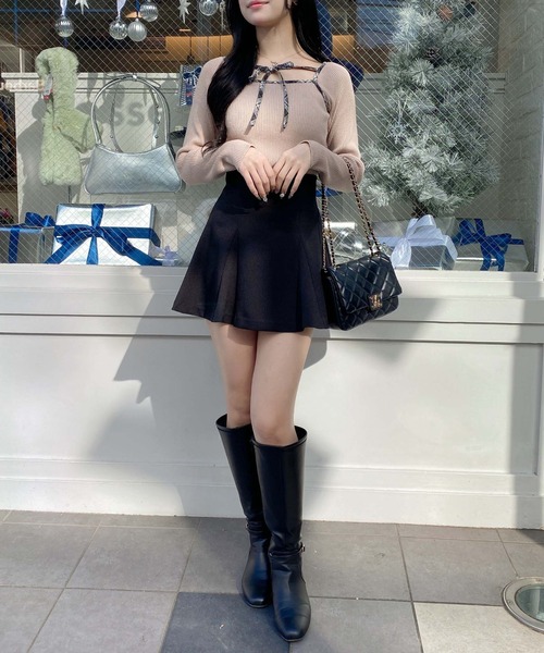 INGNI（イング）の「チェック柄配色デコルテリボンニット（ニット/セーター・レディース・ブラック系9/ベージュ系8/ホワイト系その他4・M）」の9枚目の写真