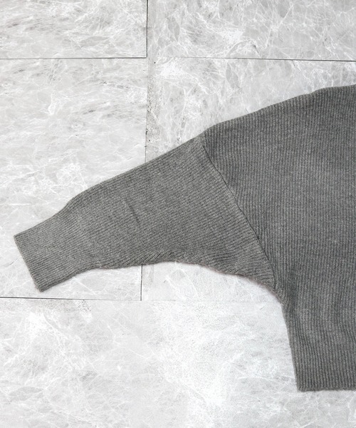 THE CELL.(ザセルドット)の「リブドルマンモックネックニット RIB DOLMAN MOCK NECK KNIT(ニット/セーター・レディース・グレー/ブラック/ライトベージュ・FREE)」の8枚目の写真