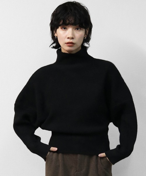 THE CELL.(ザセルドット)の「リブドルマンモックネックニット RIB DOLMAN MOCK NECK KNIT(ニット/セーター・レディース・グレー/ブラック/ライトベージュ・FREE)」の10枚目の写真