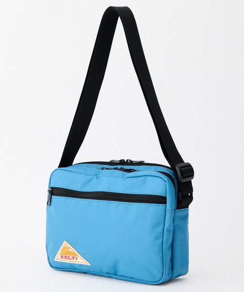 KELTY(ケルティ)の「500mlのペットボトル収納可能【KELTY】ES RECTANGLE ZIP SHOULDER M レクタングルジップショルダー M(ショルダーバッグ・レディース・マスタード/ネイビー/ブラック系/レオパード/アニマル/スカイブルー/オリーブ/ブラウン系/ホワイト系/ブラック/ベージュ/セージグリーン/タン・ONE SIZE)」の9枚目の写真