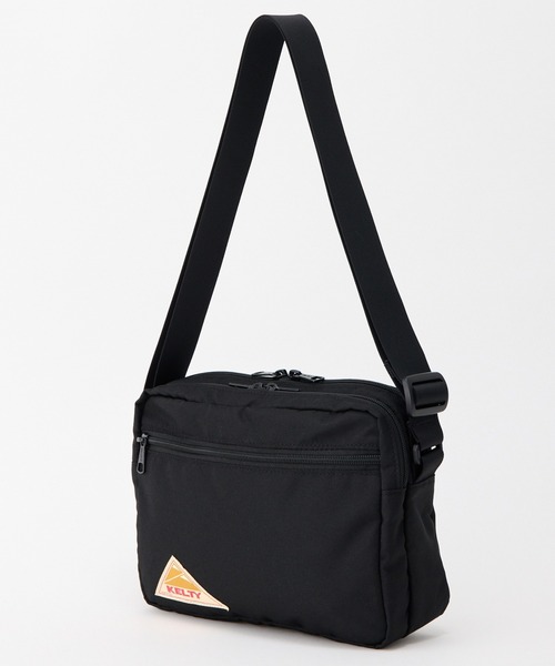 KELTY(ケルティ)の「500mlのペットボトル収納可能【KELTY】ES RECTANGLE ZIP SHOULDER M レクタングルジップショルダー M(ショルダーバッグ・レディース・マスタード/ネイビー/ブラック系/レオパード/アニマル/スカイブルー/オリーブ/ブラウン系/ホワイト系/ブラック/ベージュ/セージグリーン/タン・ONE SIZE)」の2枚目の写真