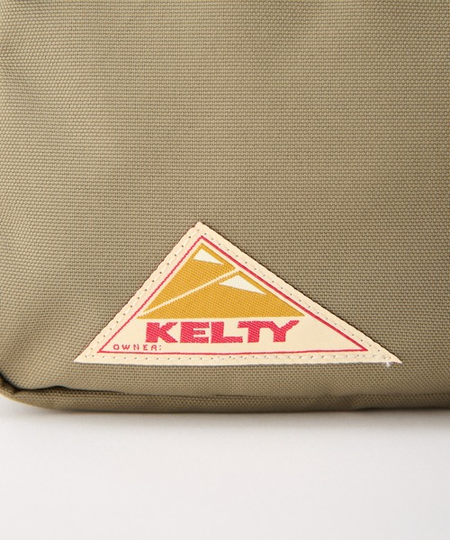 KELTY(ケルティ)の「500mlのペットボトル収納可能【KELTY】ES RECTANGLE ZIP SHOULDER M レクタングルジップショルダー M(ショルダーバッグ・レディース・マスタード/ネイビー/ブラック系/レオパード/アニマル/スカイブルー/オリーブ/ブラウン系/ホワイト系/ブラック/ベージュ/セージグリーン/タン・ONE SIZE)」の20枚目の写真