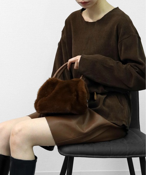 セール】フェイクファーミニハンドバッグ FAKE FUR MINI HANDBAG 【001