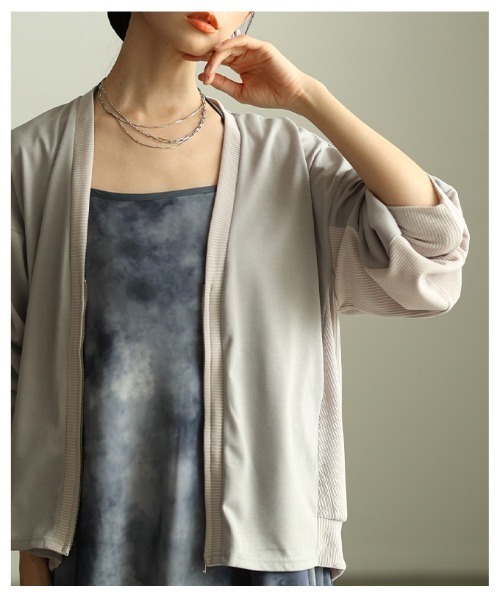 Sawa a la mode（サワアラモード）の「ドッキングジップアップカーディガン（カーディガン/ボレロ・レディース・ブラック/アイボリー・FREE）」の22枚目の写真