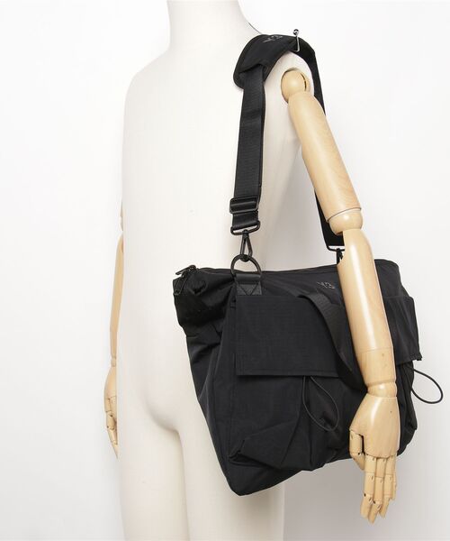 Y-3 MESSENGER BAG ワイスリー メッセンジャーバッグ 美品 Y-3 UTILITY MESSENGER BAG Y-3│Y-3 ワイスリー