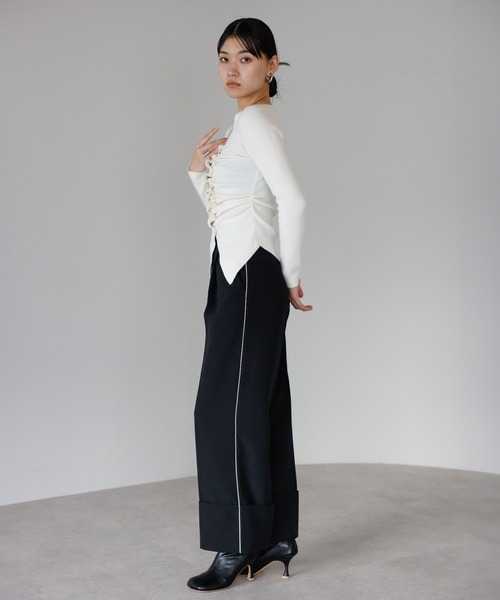 ENC（エンク）の「front gather cardigan / フロントギャザーカーディガン（Tシャツ/カットソー・レディース・オフホワイト/ブラック・FREE）」の9枚目の写真