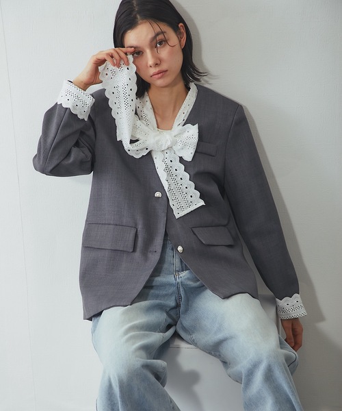 襟元リボン結びノーカラージャケット（スーツジャケット）｜SMILE