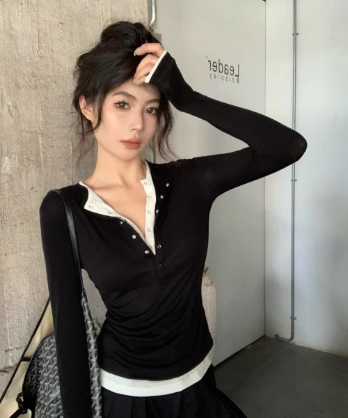 Ritzy(リッツィー)の「ヘンリーネックレイヤードトップス(Tシャツ/カットソー・レディース・ブラック/グレー・M/L)」の21枚目の写真