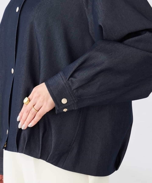 a.v.v（アーヴェヴェ）の「ステンカラーブルゾン（ブルゾン・レディース・ネイビー/ベージュ・39）」の19枚目の写真