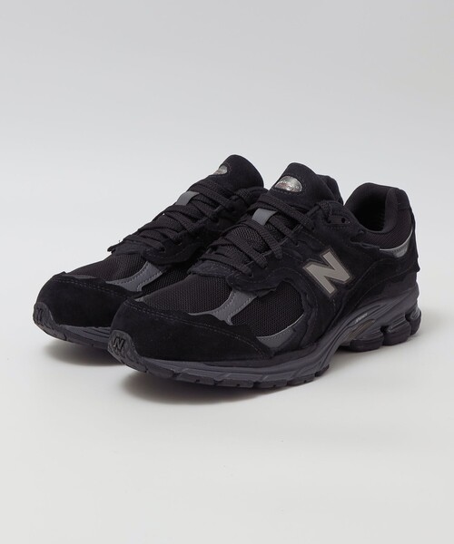 SHIPS(シップス)の「NEW BALANCE: 2002R Decon GORE-TEX(スニーカー・メンズ・ブラック/グレー・10/11/8/9)」の2枚目の写真