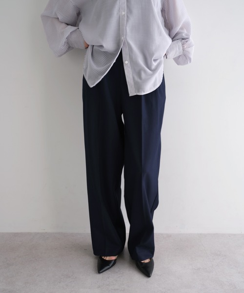 andme（アンドミー）の「2タックスラックスワイドパンツ（スラックス・レディース・ベージュ/ネイビー/グレー系その他・M/L）」の8枚目の写真