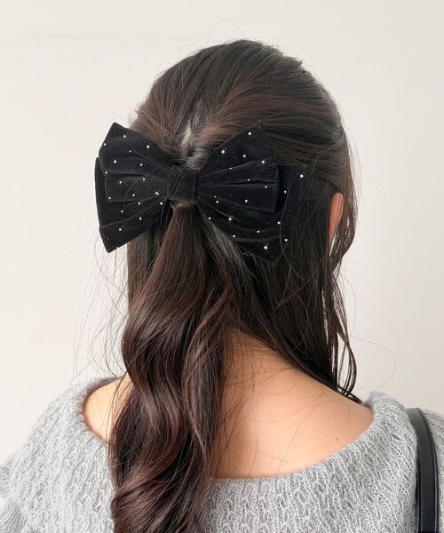 MAJESTIC LEGON(マジェスティックレゴン)の「キラキラリボンバレッタ(バレッタ/ヘアクリップ・レディース・ブラック・FREE)」の3枚目の写真