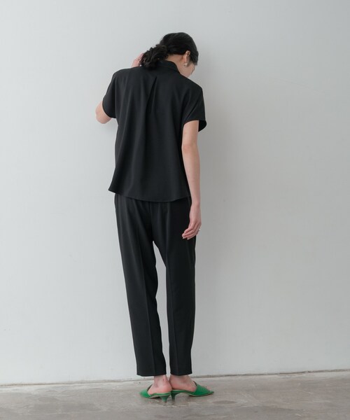 GALLEST(ギャレスト)の「Comfy SET UP|フレアスリーブブラウス【セットアップ対応/通勤/カセット服】(シャツ/ブラウス・レディース・ダークグレー/キャメル/ライトブルー/ブラック・38/34)」の12枚目の写真