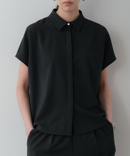 GALLEST(ギャレスト)の「Comfy SET UP|フレアスリーブブラウス【セットアップ対応/通勤/カセット服】(シャツ/ブラウス・レディース・ダークグレー/キャメル/ライトブルー/ブラック・38/34)」の13枚目の写真