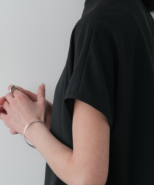 GALLEST(ギャレスト)の「Comfy SET UP|フレアスリーブブラウス【セットアップ対応/通勤/カセット服】(シャツ/ブラウス・レディース・ダークグレー/キャメル/ライトブルー/ブラック・38/34)」の16枚目の写真