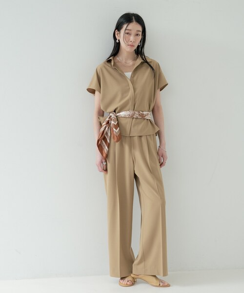 GALLEST(ギャレスト)の「Comfy SET UP|フレアスリーブブラウス【セットアップ対応/通勤/カセット服】(シャツ/ブラウス・レディース・ダークグレー/キャメル/ライトブルー/ブラック・38/34)」の17枚目の写真