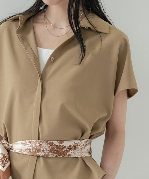 GALLEST(ギャレスト)の「Comfy SET UP|フレアスリーブブラウス【セットアップ対応/通勤/カセット服】(シャツ/ブラウス・レディース・ダークグレー/キャメル/ライトブルー/ブラック・38/34)」の20枚目の写真