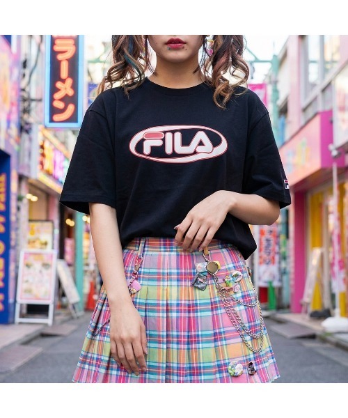 FILA（フィラ）の「GRAPHIC S/S TEE（Tシャツ/カットソー・レディース・ホワイト/サックスブルー/ブラック・S/XL/L/M）」の2枚目の写真