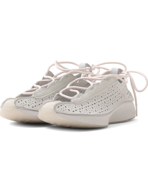 NIKE(ナイキ)の「NIKE WMNS SUPERFLY FMME / ナイキ ウィメンズ スーパーフライ FMME 【SP】(スニーカー・レディース・ライトグレー・23.0cm/23.5cm/24.0cm/24.5cm/25.0cm)」の4枚目の写真