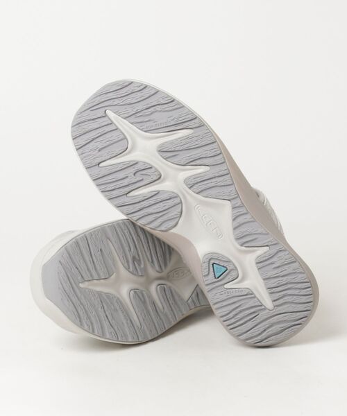 KEEN(キーン)の「WHISPER LITE / ウィスパー ライト / レディース サンダル(サンダル・レディース・ライトグレー・25cm/24.5cm/24cm/23.5cm/25.5cm/23cm)」の3枚目の写真