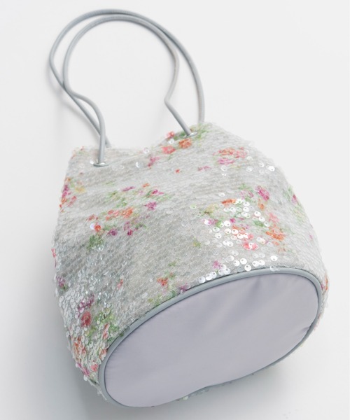 MAISON SPECIAL（メゾンスペシャル）の「【2026SUMMER PRE-ORDER】Flower Sequin Drawstring Bag/フラワースパンコールドローストリングバッグ（ショルダーバッグ・レディース・マルチ・FREE）」の4枚目の写真
