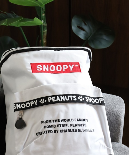 FUNALIVE(ファンアライブ)の「SNOOPY スヌーピー スクエアリュック(バックパック/リュック・レディース・ブラック/ネイビー・FREE)」の4枚目の写真