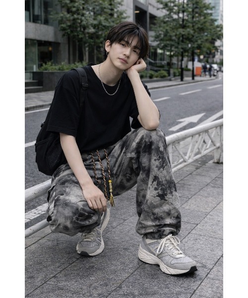 Bling Leads(ブリングリーズ)の「【Bls】 【ZM】【Bling Leads】タイダイ柄ニュアンスバルーンパンツ(その他パンツ・メンズ・ブラック/ブラウン・FREE)」の1枚目の写真