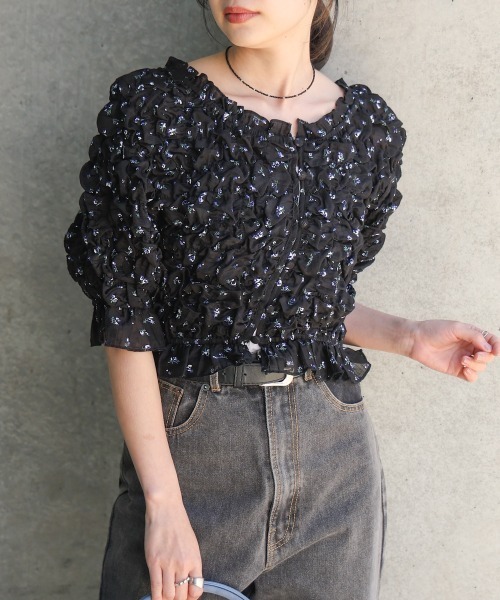 Bab（バブ）の「リトルフラワーシャーリングブラウス/くしゅくしゅブラウス/全骨格対応◎（シャツ/ブラウス・レディース・アイボリー/ブラック/ライトグレー・M）」の22枚目の写真
