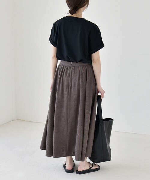 quaranciel（カランシエル）の「quaranciel:〈手洗い可能〉コットン 刺繍 パイピング フレア スカート（スカート・レディース・ブラック/チャコールグレー・ONE SIZE）」の4枚目の写真