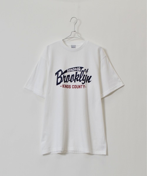 DOUBLE STEAL(ダブルスティール)の「カレッジアソートプリントT(Tシャツ/カットソー・レディース・ホワイト系その他2/ホワイト系その他・MEDIUM)」の3枚目の写真
