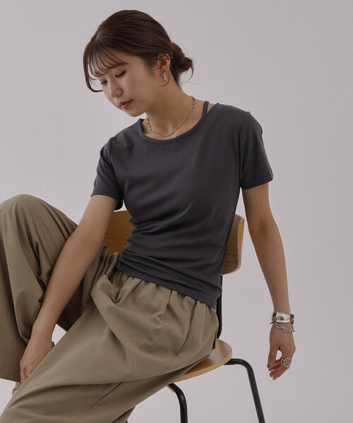 COLONY 2139(コロニートゥーワンスリーナイン)の「ネックスリットスムースTシャツ(Tシャツ/カットソー・レディース・ブラック/チャコールグレー/ホワイト・FREE)」の14枚目の写真