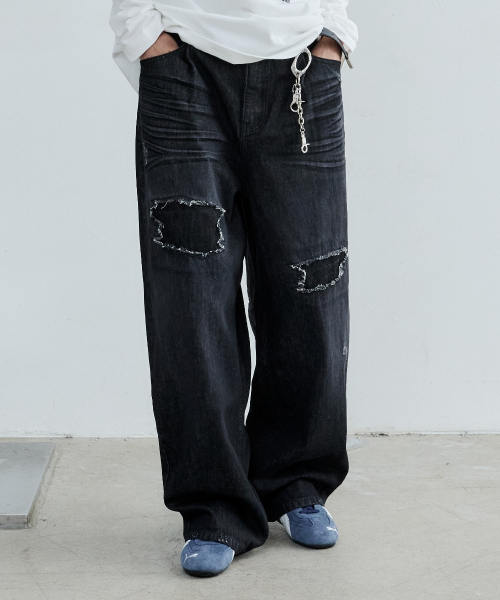 MAISON MINED(メゾンミネド)の「DESTROYED WASHING DENIM PANTS BLACK(デニムパンツ・メンズ・その他・SMALL/MEDIUM/LARGE)」の6枚目の写真