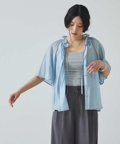 abahouse mavie(アバハウスマヴィ)の「【羽織にもなる】フリルカラーブラウス(シャツ/ブラウス・レディース・ベージュ/ホワイト/ブラック/サックスブルー・フリー)」の10枚目の写真