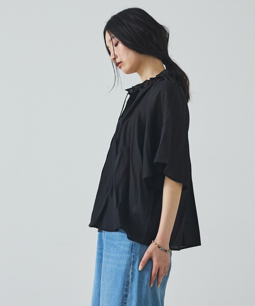 abahouse mavie(アバハウスマヴィ)の「【羽織にもなる】フリルカラーブラウス(シャツ/ブラウス・レディース・ベージュ/ホワイト/ブラック/サックスブルー・フリー)」の16枚目の写真