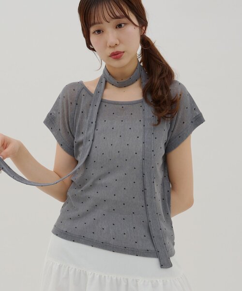 DISCOAT(ディスコート)の「【umm.】チョーカー付きドットラグランプルオーバー(Tシャツ/カットソー・レディース・アイボリー/オフホワイト/サックスブルー/ブラック/グレー・FREE)」の5枚目の写真