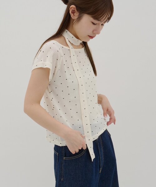 DISCOAT(ディスコート)の「【umm.】チョーカー付きドットラグランプルオーバー(Tシャツ/カットソー・レディース・アイボリー/オフホワイト/サックスブルー/ブラック/グレー・FREE)」の6枚目の写真